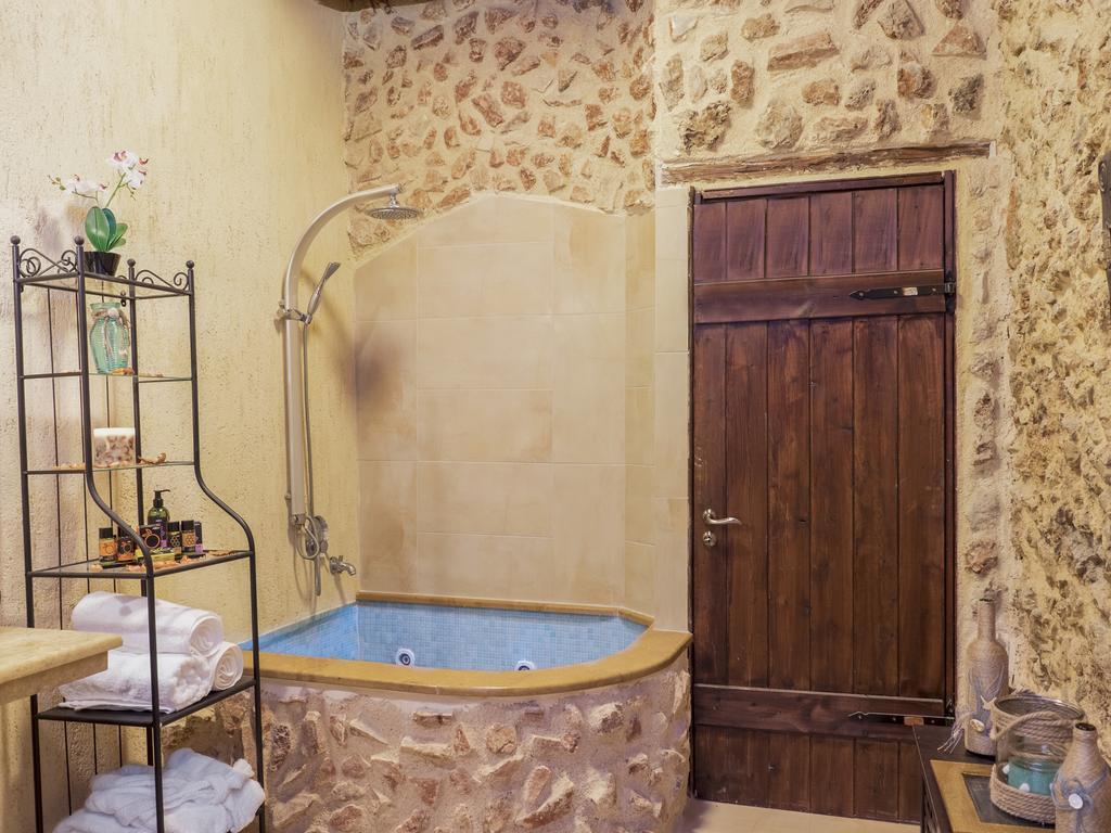 Villa Malaxa Каливес Екстериор снимка